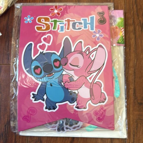 NWT LILO & Stitch Birthday Party Backdrop Decorations Balloons Cake Topper - Picture 9 of 13